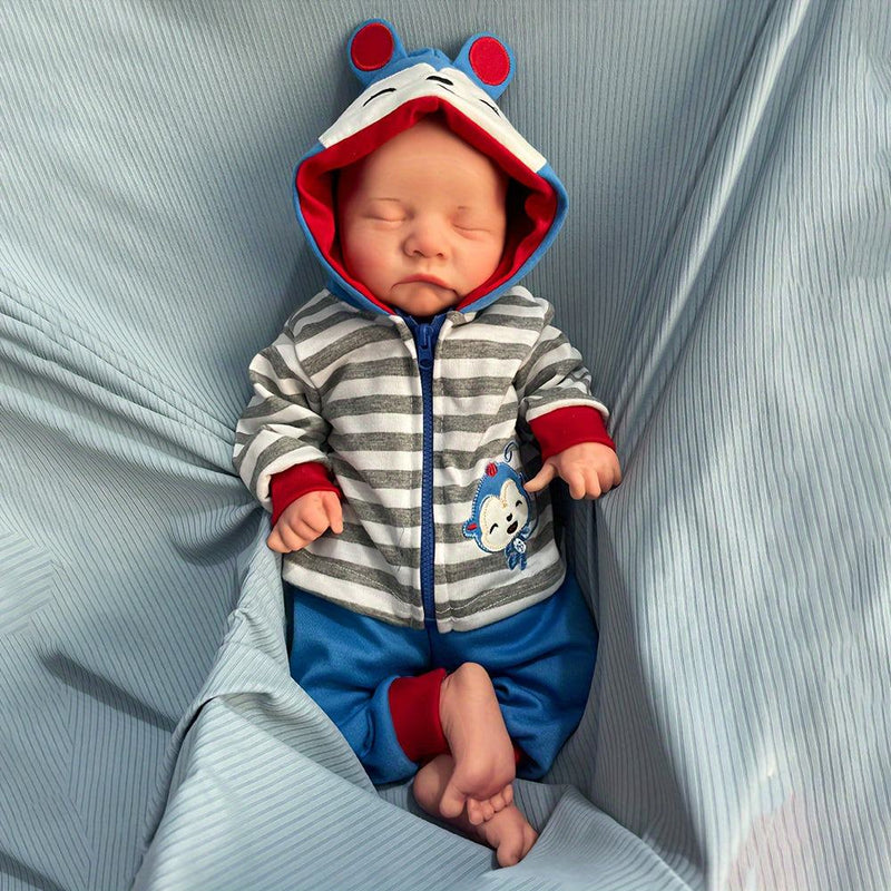 45cm Silicone Reborn Baby Doll – Realistic Lifelike Doll close-up view