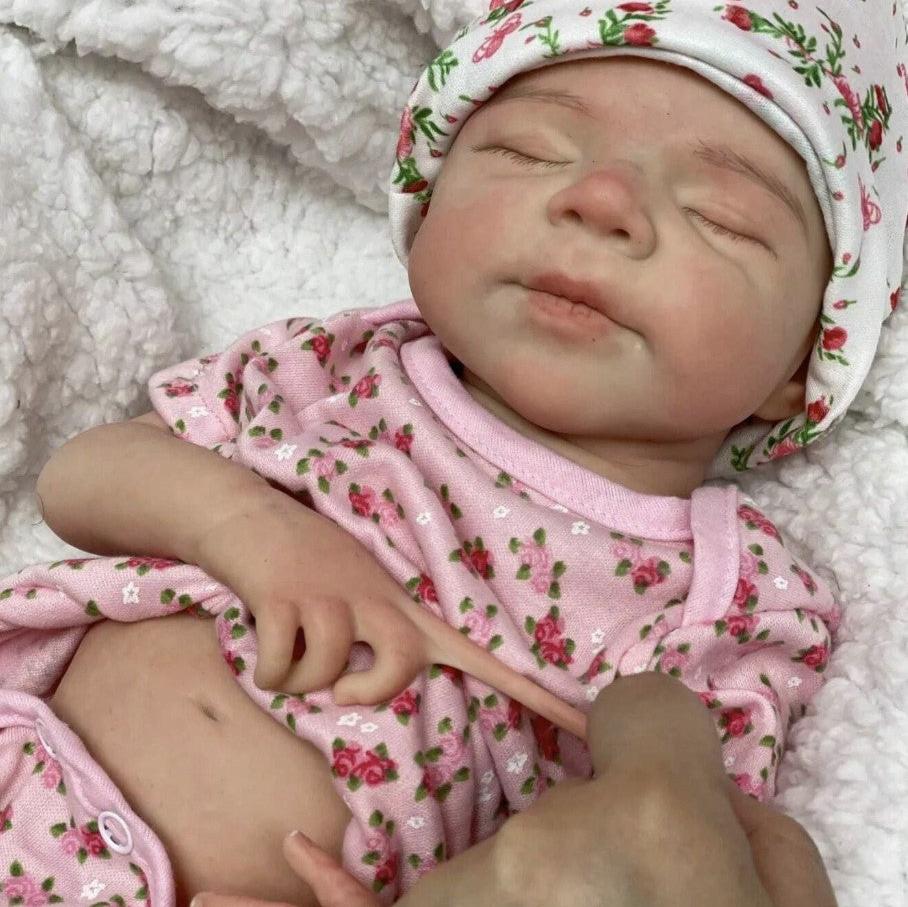 45cm Silicone Reborn Baby Doll – Realistic Lifelike Doll close-up view