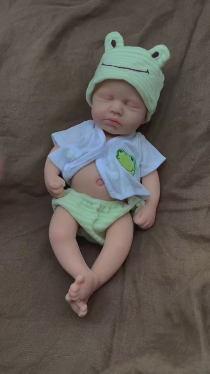 Jamie • 33cm Silicone Reborn Baby Doll – Realistic Lifelike Boy or Girl